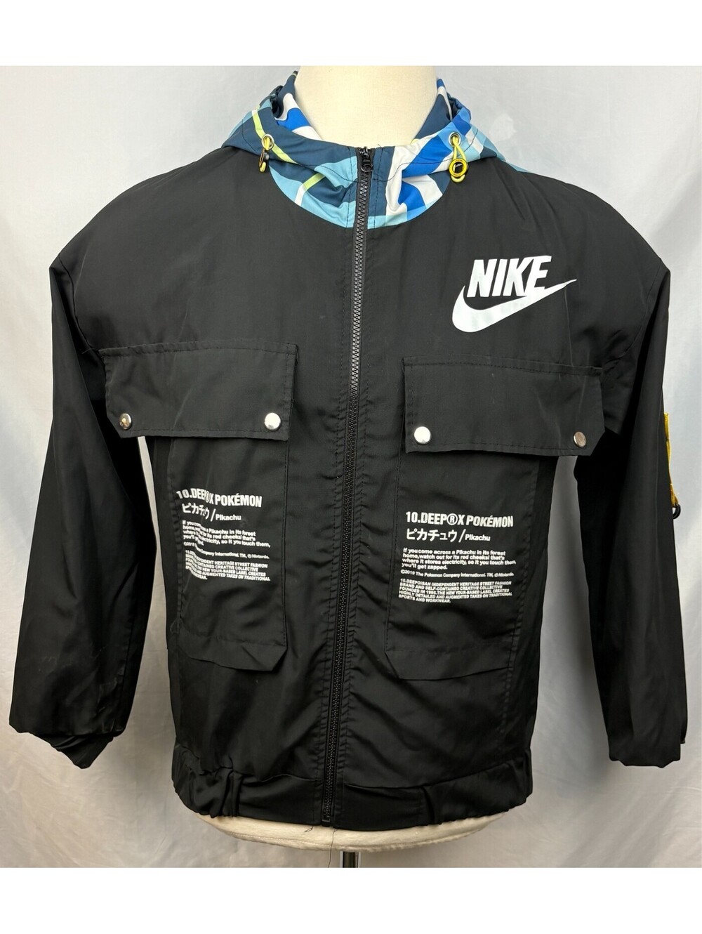 Nike Pokemon 10 DEEP X PIKACHU Collaboration Bomber Jacket size L Black